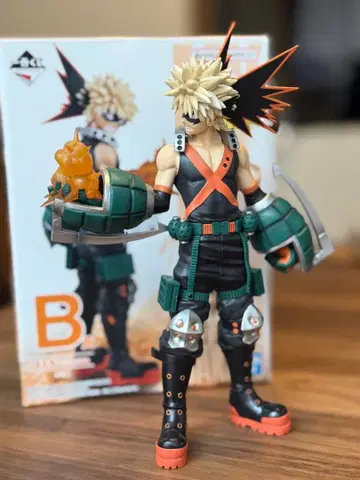 바쿠고 카츠키 1번 복권 피규어 히어로 아카데미아