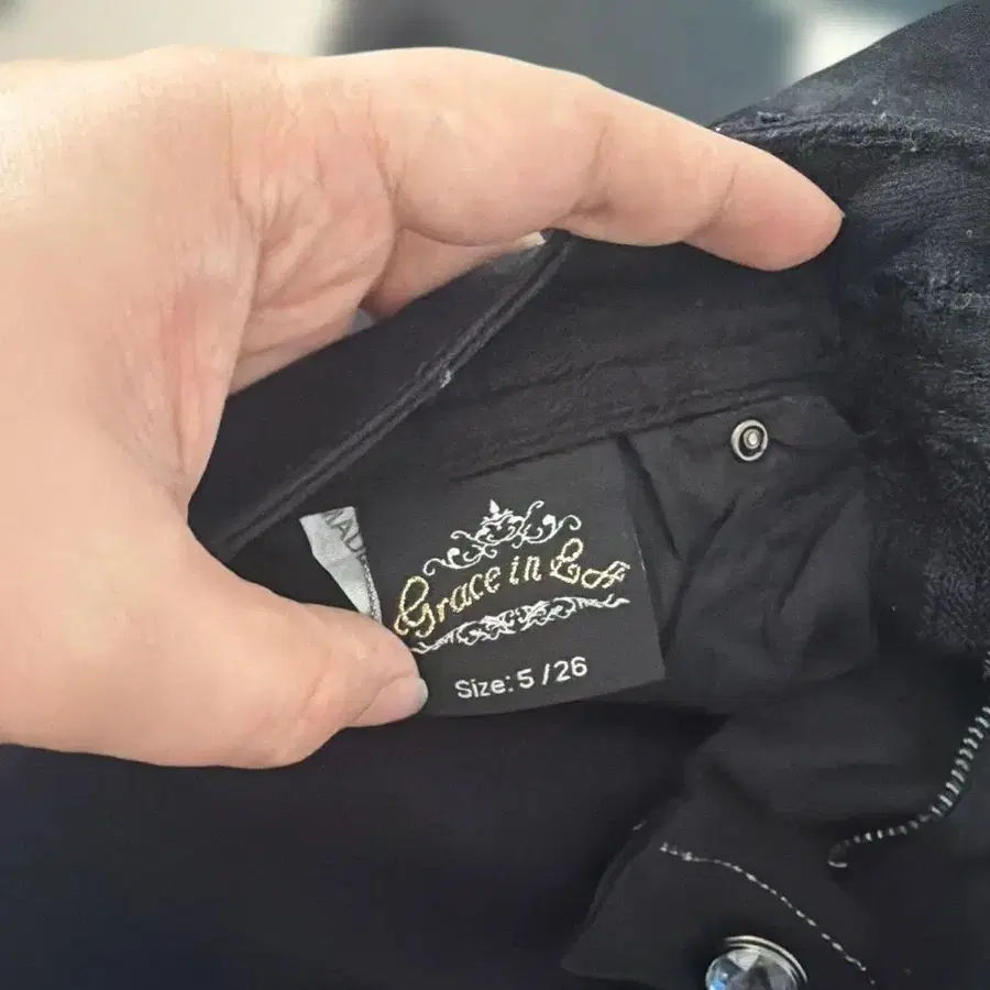 5번째 상품 이미지