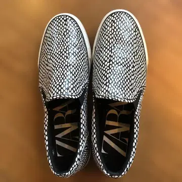 ZARA 슬립온 스니커즈 40