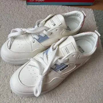 캐주얼 스니커즈 화이트/핑크/블루