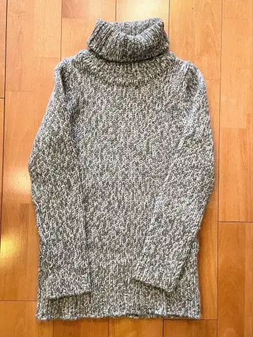 Blanc basque 터틀 니트