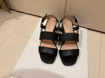 케이트 스페이드 블랙 샌들 중간 힐