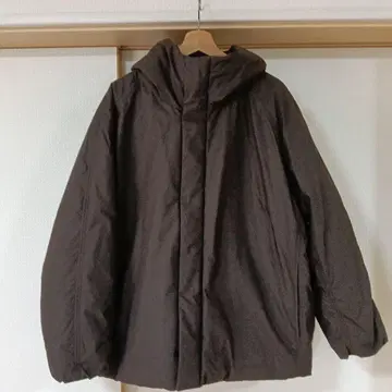 유니클로 U 퍼프 테크 볼륨 후드티 UNIQLO