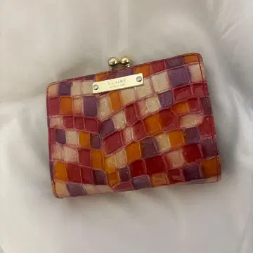 CLAIRE 이단 접이식 지갑 멀티 컬러 체크 무늬