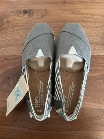 TOMS 클래식 unversity Ash 그레이