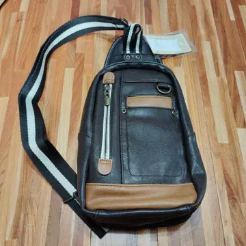 남성용 캐주얼 백 바디백 코이차