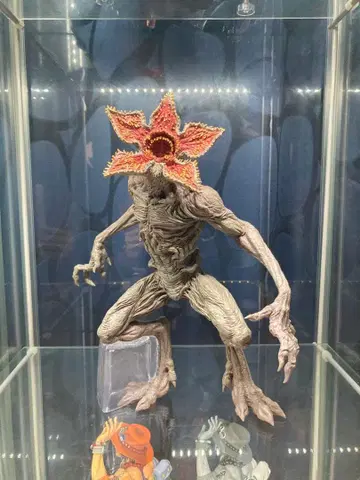 스트레인저 씽스 제일복권 A상 데모고르곤 피규어