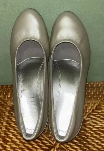 새상품급 [fitfit] 하이힐 셔링 펌프스