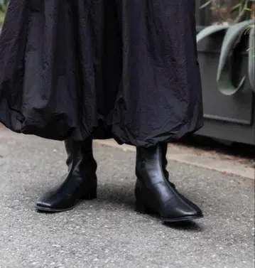 센스 오브 플레이스 스트레치 로브 부츠