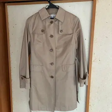 새상품급 도쿄 스타일 베이지 라이너 부착 트렌치코트 허리 벨트 부착