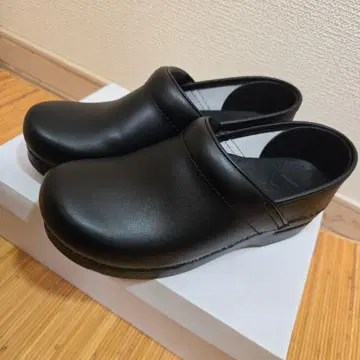 새상품급 dansko 크로그 23.5-24cm