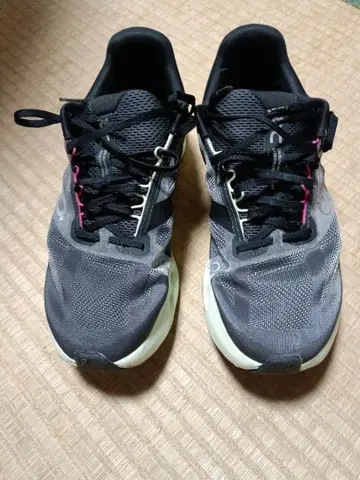 가격 인하 협상 불가 On 클라우드 서퍼 넥스트 27cm