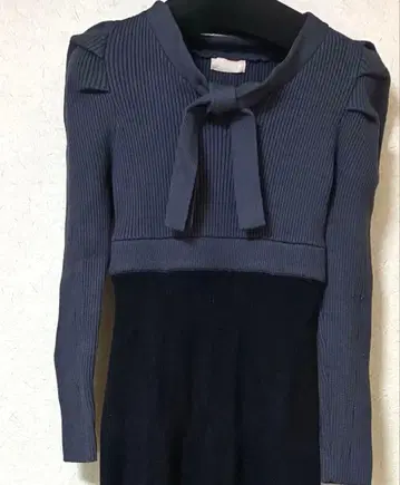 리젝시 보타이 머메이드 니트 원피스