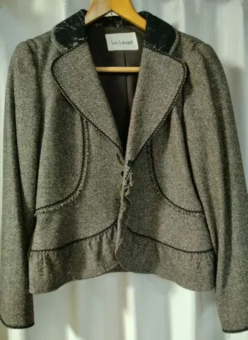 Les Laliqe 프릴 자켓