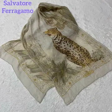 새상품급 살바토레 페라가모 쉬폰 스카프 호랑이 타이거 시어 스톨