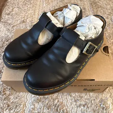 Dr. Martens 블랙 로퍼 버클 포함