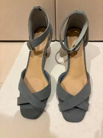 블루 스트랩 샌들 중힐