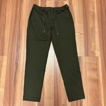 크로스 클로젯 수빈 플래티넘 쭈리 스웨트 팬츠 올리브