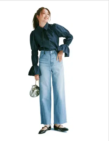 THREE SQUARE 쓰리 스퀘어 셔링 보타이 블라우스 새상품