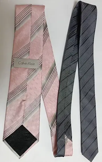 Calvin Klein 스트라이프 넥타이 [ 백화점 구매품 ]