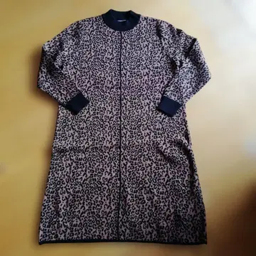 레오파드 무늬 니트 긴팔 원피스