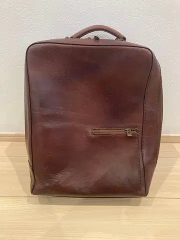 MOTHER HOUSE 앤티크 스퀘어 백팩