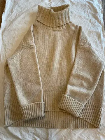 GALERIE VIE 갤러리 바이 파인 울 터틀넥 스웨터