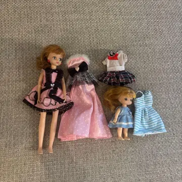 리카짱 인형과 의상 세트