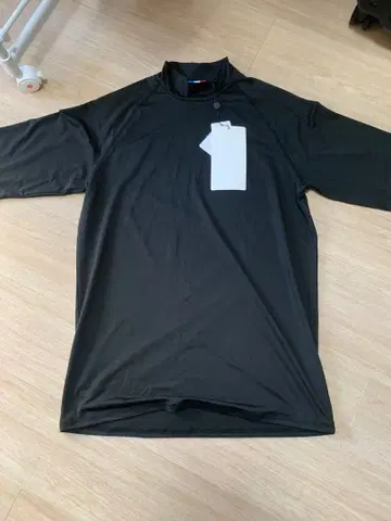 CLUNK 블랙 긴팔 셔츠 이너 미사용 새상품 택 포함!