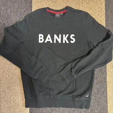BANKS 블랙 맨투맨 S