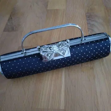 비쥬 장식 리본 블랙 원통형 파티 백