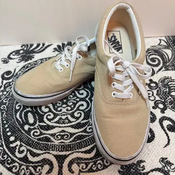 Vans 베이지 스니커즈 로우컷