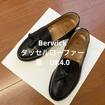 Berwick 블랙 태슬 로퍼 사이즈 4