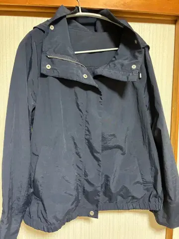 네이비 후드 부착 마운틴 파카 M 사이즈