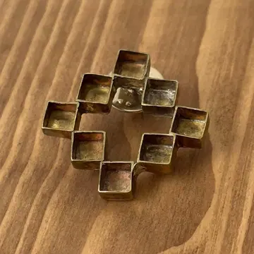 카와치 아야카 놋쇠 브로치 4cm 크로스 기하학 2025년 구매