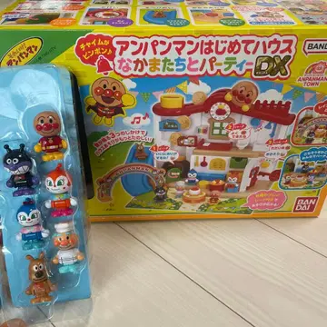 호빵맨 처음 하우스 동료들과 파티 DX 완구