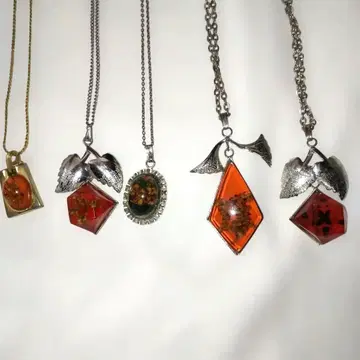 핸드메이드 꽃 포함 목걸이