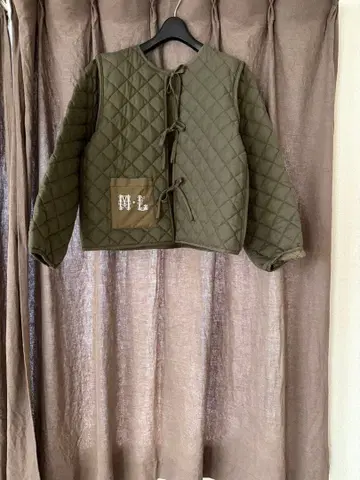 새상품급 올리브 그린 퀼팅 자켓 블루종 M.L