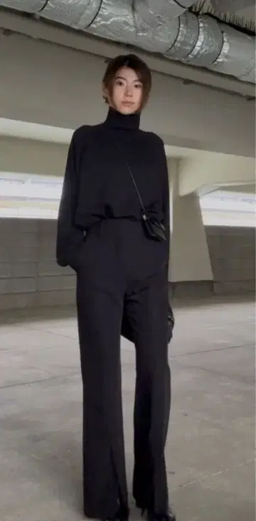 UNIQLO U 하이넥 스웨터 블랙 XS 사이즈