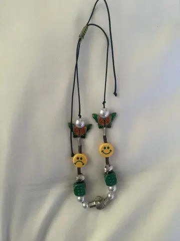 SALUTE 에버모브 스마일리 목걸이