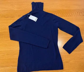 three dots 네이비 블루 터틀넥 S