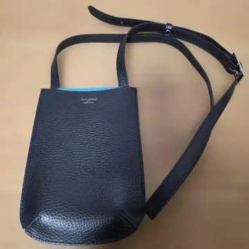 페레레모비다 블랙 가죽 스마트폰 숄더백