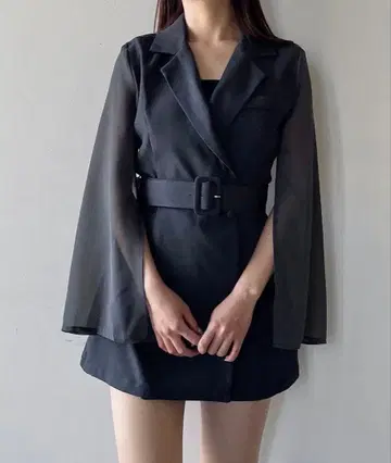 NOMAE 시어 슬리브 테일러드 원피스