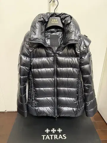 TATRAS 후드 부착 다운 자켓