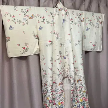 호몬기 꽃무늬 나비 자수 화이트