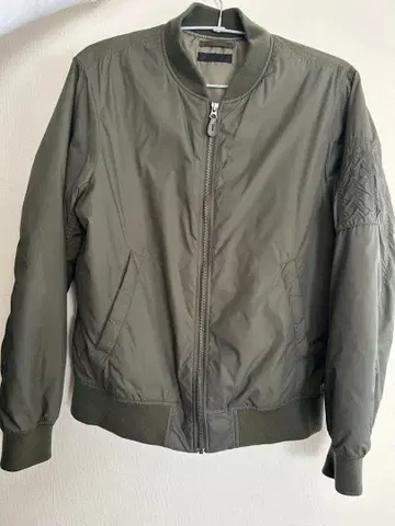 UNIQLO 유니클로 MA-1 카키