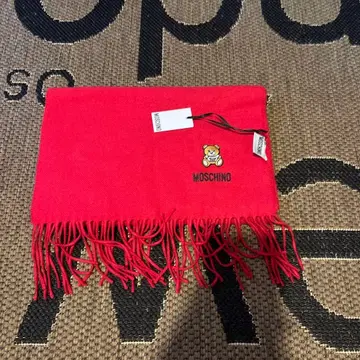 MOSCHINO 빨간색 곰 자수 머플러 택 포함 새상품