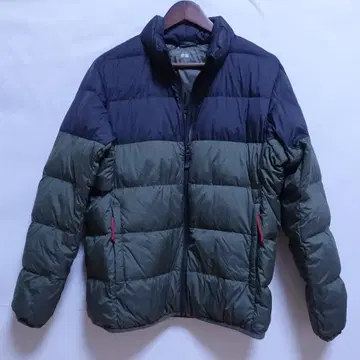 유니클로 울트라 라이트 다운 3D 컷 와이드 퀼트 M 올리브