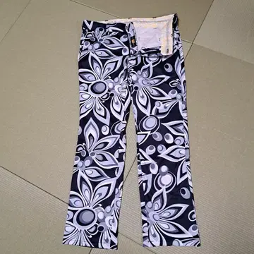 LOUDMOUTH 꽃무늬 남성 바지