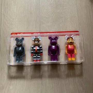 베어브릭 고질라 맥도날드